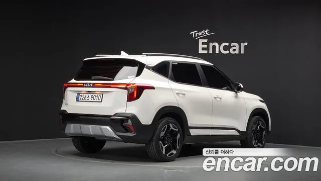 Kia Seltos — Фото автомобиля 2