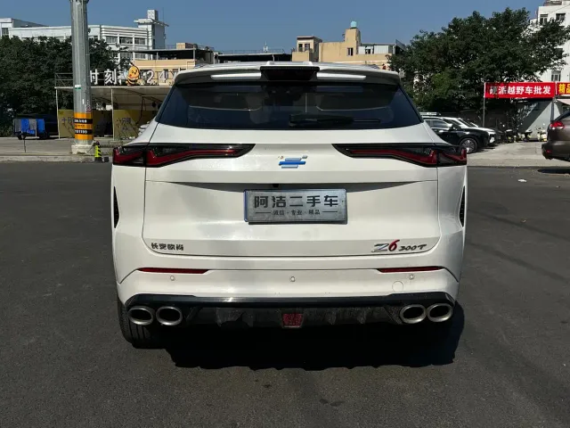 Changan Z6 — Фото автомобиля 6