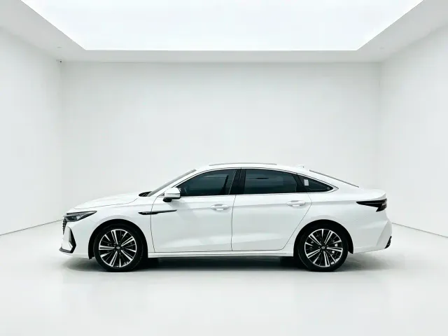 Chery Arrizo 8 — Фото автомобиля 3