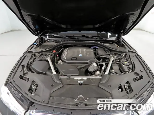 BMW 5-Series 5 серия (G30) 523d M Sport — Фото автомобиля 6