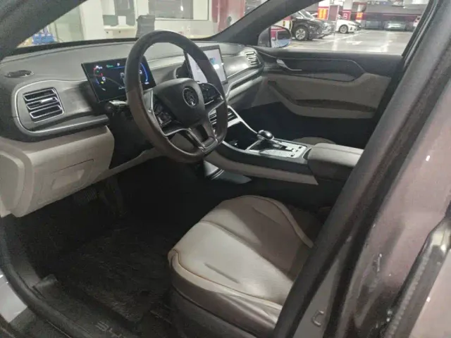 BYD Qin PLUS — Фото автомобиля 14