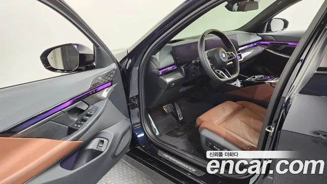 BMW i5 G60 — Фото автомобиля 15