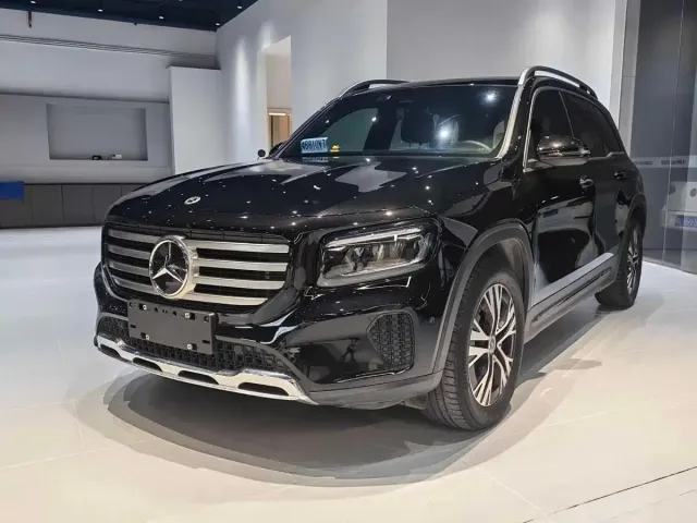 Фотография автомобиля — Mercedes-Benz GLB-Class