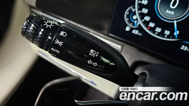 Hyundai Grandeur New — Фото автомобиля 29