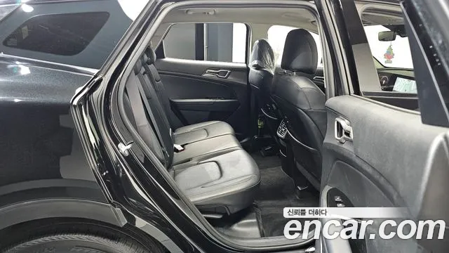 Kia Sportage Sportage 5-е поколение Бензин 1.6 турбо 2WD — Фото автомобиля 9
