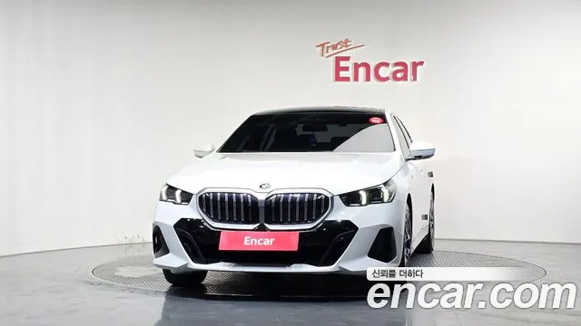 BMW 5-Series 5 серия (G60) 523d M Sport — Фото автомобиля 2
