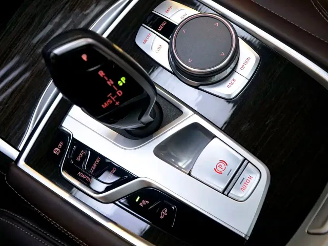 BMW BMW 7 Series 2021 Model 730Li Luxury Package — Фото автомобиля 22
