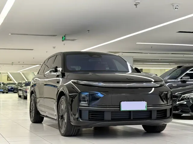 Li Auto L7 — Фото автомобиля 3
