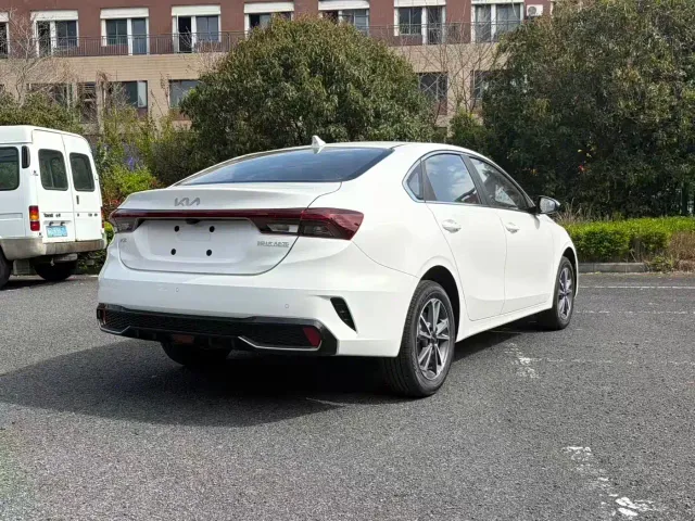 Kia K3 — Фото автомобиля 9