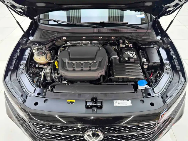 Volkswagen Passat — Фото автомобиля 9