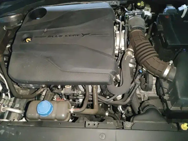 Changan Eado — Фото автомобиля 10