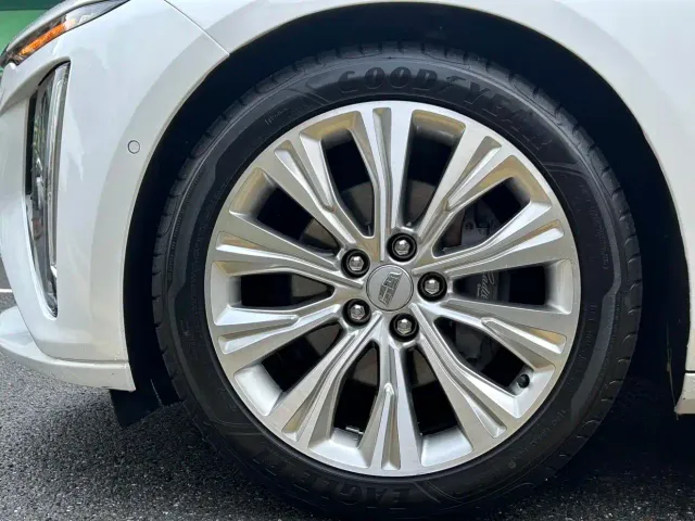 Cadillac CT6 — Фото автомобиля 15