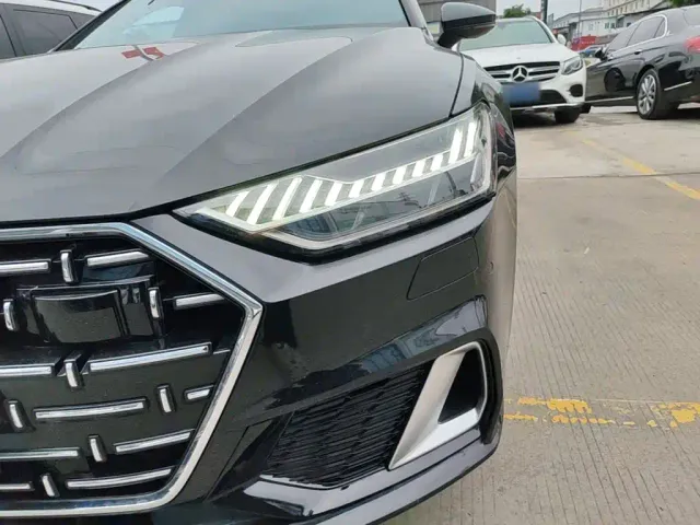 Audi A7L — Фото автомобиля 23