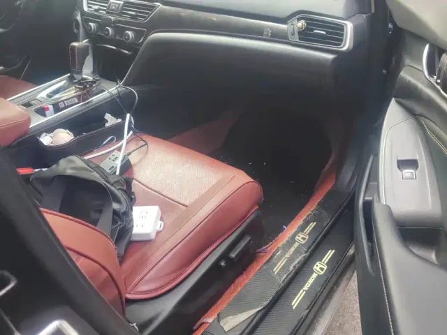 Honda Accord — Фото автомобиля 8