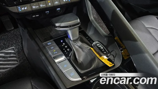Hyundai Avante CN7 — Фото автомобиля 12