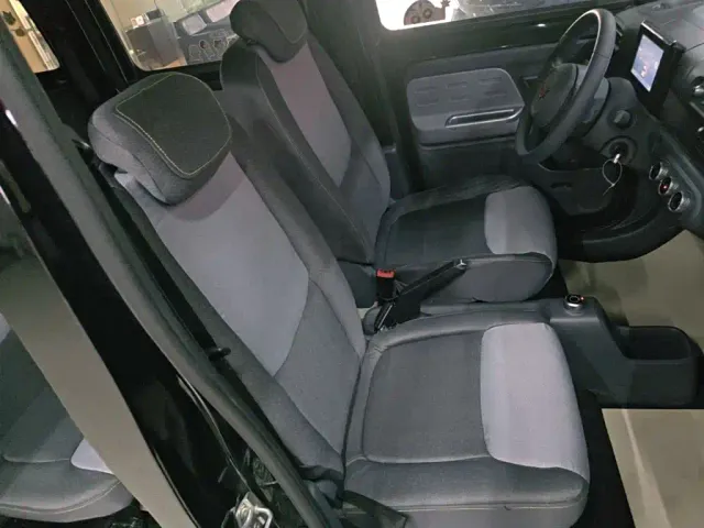Wuling Zhiguang NEV — Фото автомобиля 24