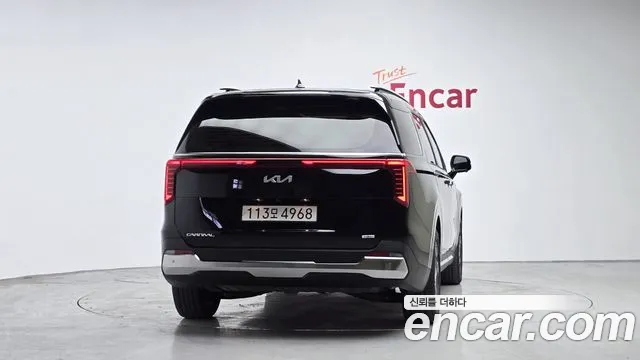 Kia Carnival — Фото автомобиля 4