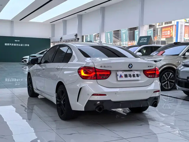 BMW 1 Series — Фото автомобиля 13