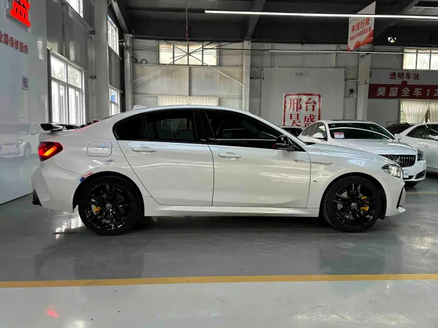 BMW 1 Series — Фото автомобиля 4