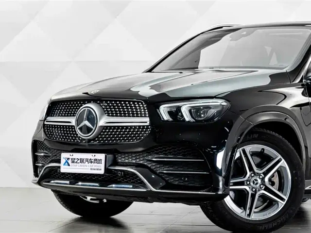 Mercedes-Benz GLE-Class — Фото автомобиля 3
