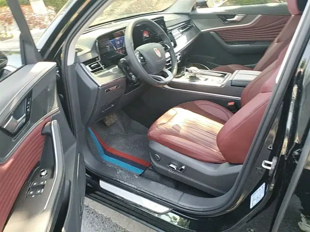 Hongqi HS5 — Фото автомобиля 15