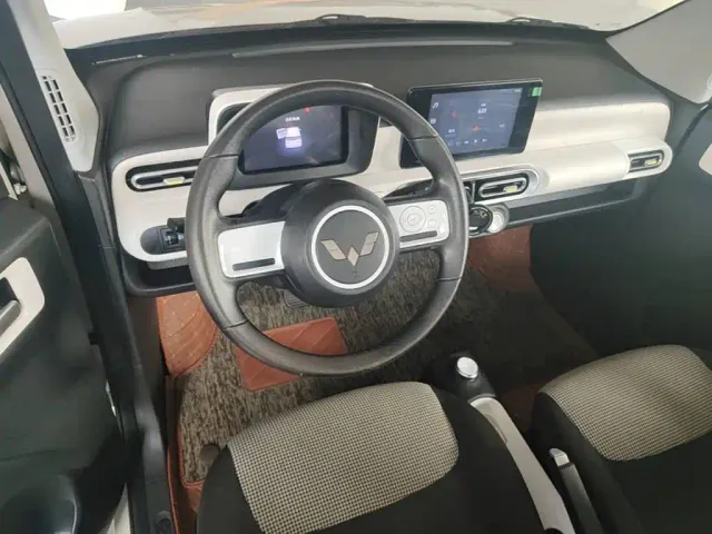 Wuling Hongguang Mini EV — Фото автомобиля 9