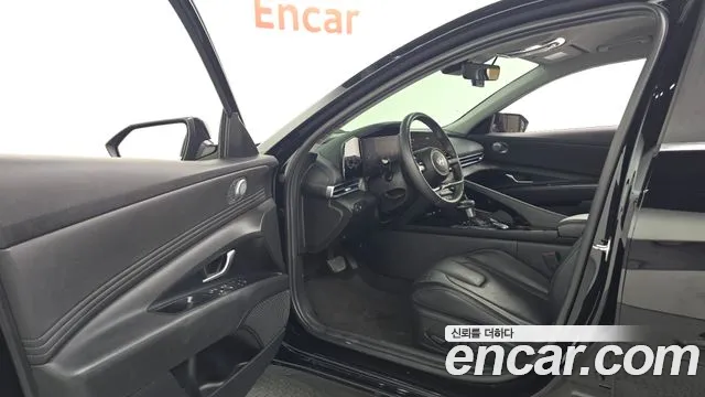 Hyundai Avante CN7 — Фото автомобиля 15
