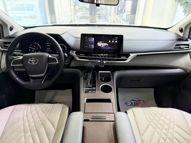 Toyota Granvia — Фото автомобиля 5