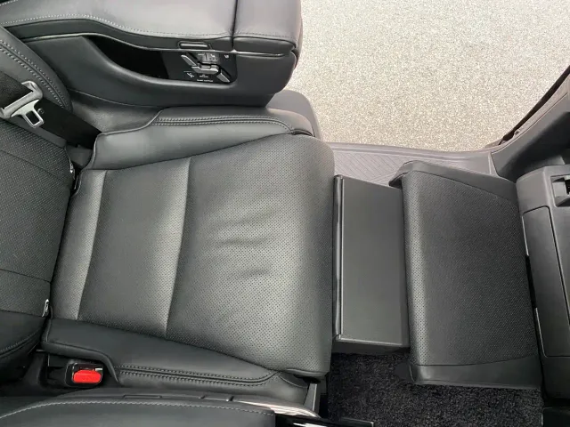 Toyota Vellfire — Фото автомобиля 24