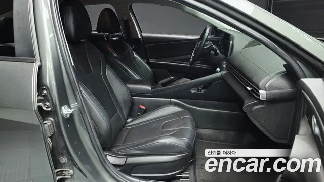 Hyundai Avante CN7 — Фото автомобиля 16