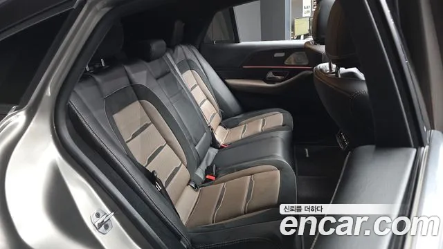Mercedes-Benz GLE-Class — Фото автомобиля 12