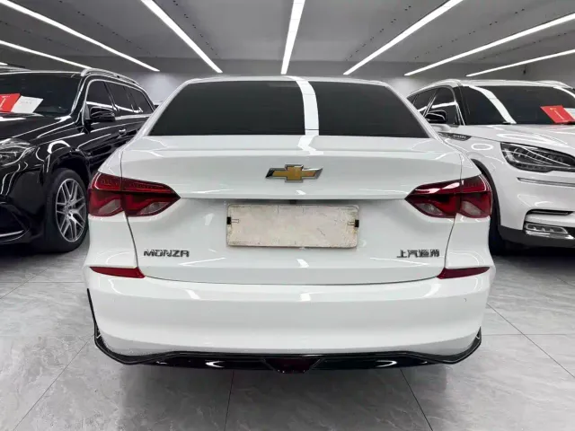 Chevrolet Monza — Фото автомобиля 5