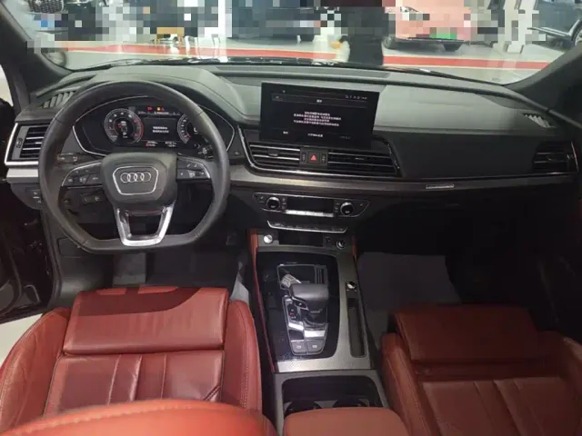 Audi Q5L — Фото автомобиля 9