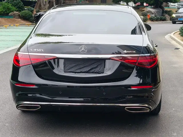 Mercedes-Benz S-Class — Фото автомобиля 17