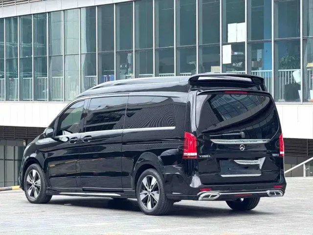 Mercedes-Benz V-Class — Фото автомобиля 19
