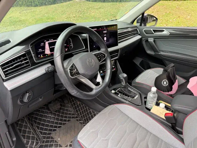 Volkswagen Tiguan L PHEV — Фото автомобиля 7