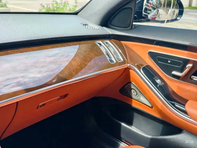 Mercedes-Benz S-Class — Фото автомобиля 16