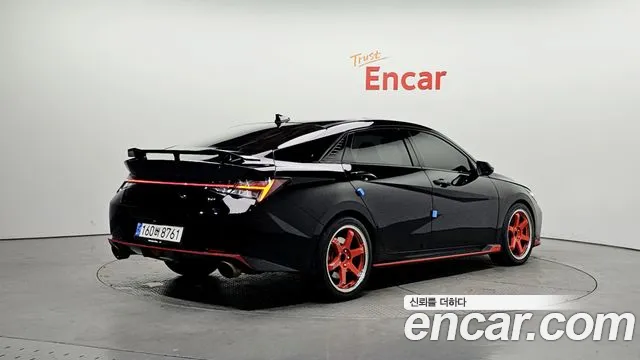 Hyundai AVANTE — Фото автомобиля 2