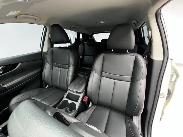 Nissan Qashqai — Фото автомобиля 12