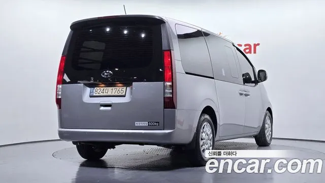Hyundai Staria — Фото автомобиля 2