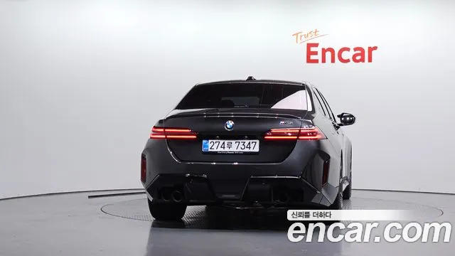 BMW M5 — Фото автомобиля 4