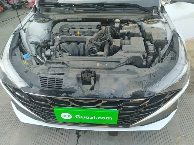 Hyundai Elantra — Фото автомобиля 19