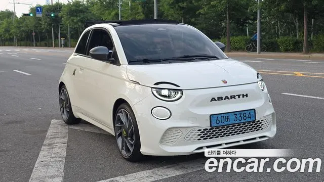 Fiat 500e — Фото автомобиля 6