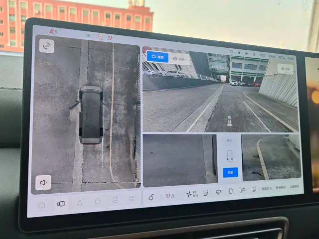 Li Auto MEGA — Фото автомобиля 17