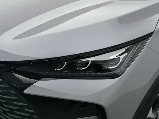 BYD Tang — Фото автомобиля 7