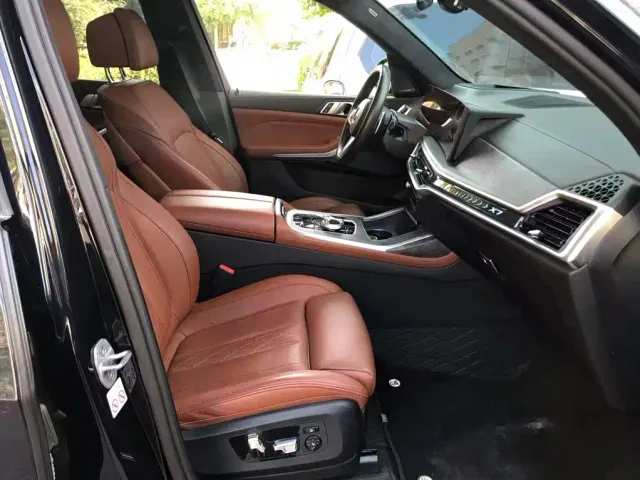 BMW X7 — Фото автомобиля 6