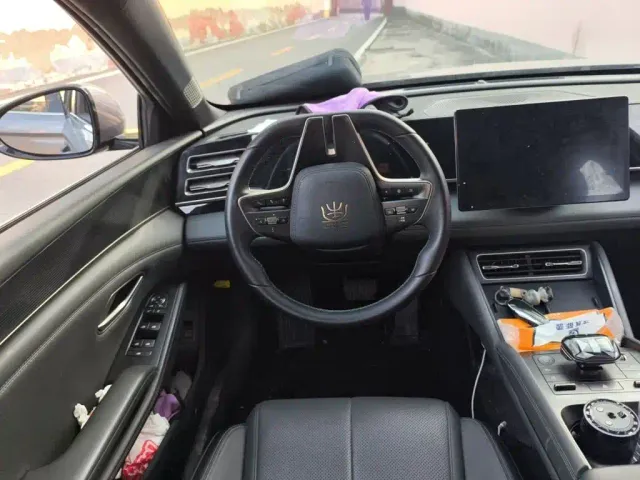 BYD Qin L — Фото автомобиля 6