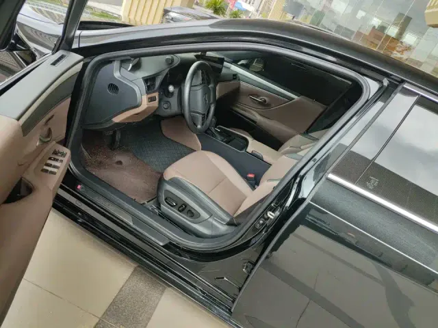 Lexus ES — Фото автомобиля 8