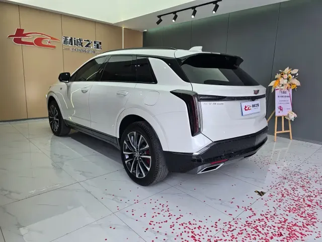 Cadillac XT5 — Фото автомобиля 4