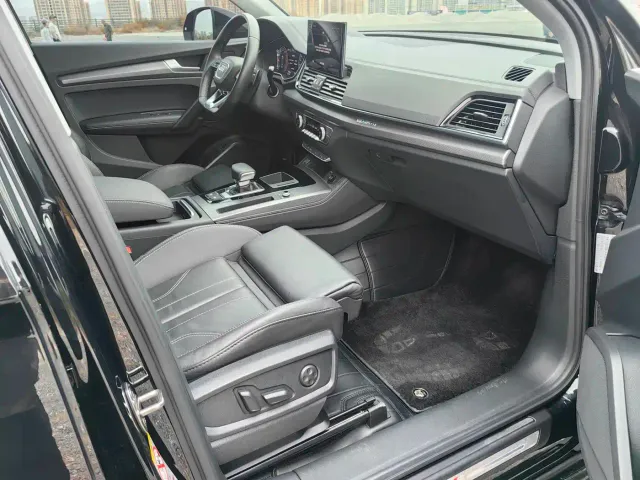 Audi Q5L — Фото автомобиля 16